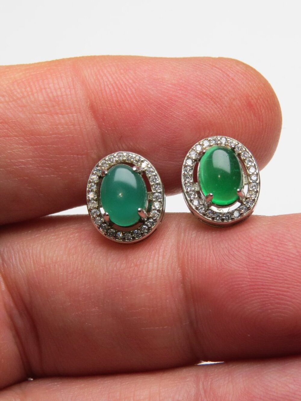 14k  Emerald Diamond Earring